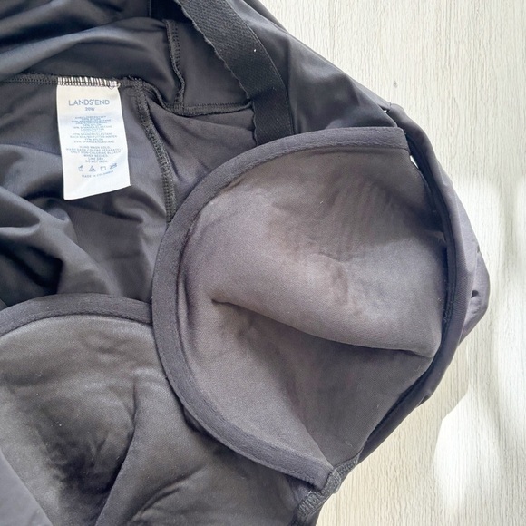 LAND’S END Women’s Black One Piece Underwire Shirred Bust Skirted Swimsuit 20W - Picture 8 of 9